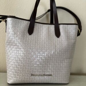 Dooney & Bourke tote